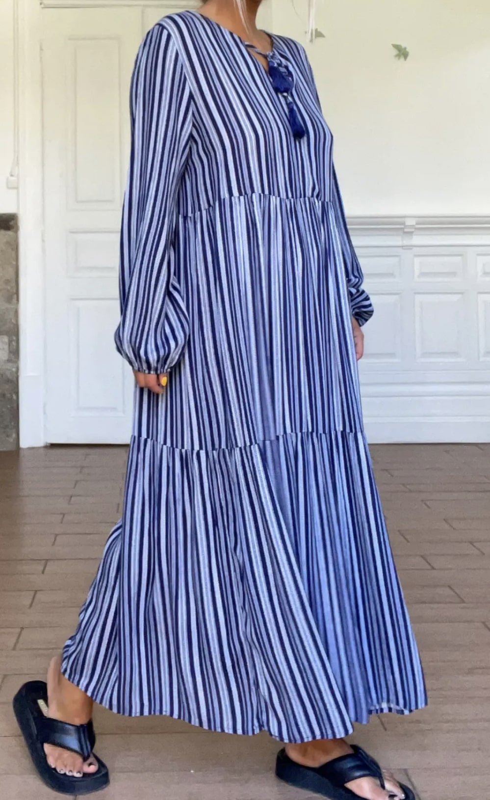 Robe Longue à Rayures Bleues et Blanches pour Sortie Décontractée – KATA  PARIS