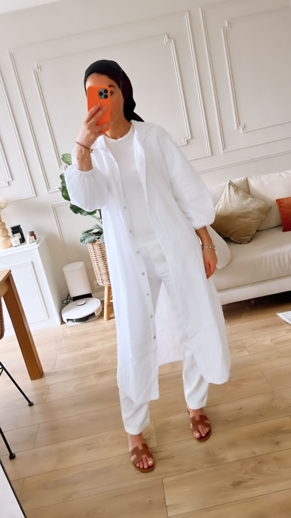 Ensemble blanc en gaze de coton avec blouse et pantalon