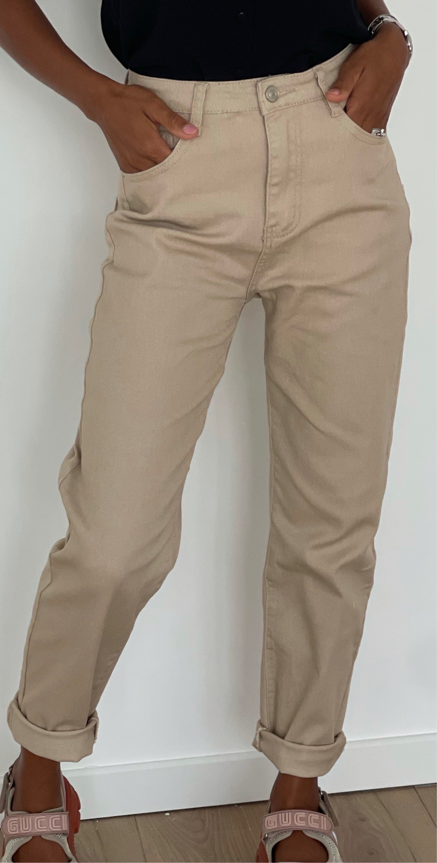 Pantalon mom beige sale