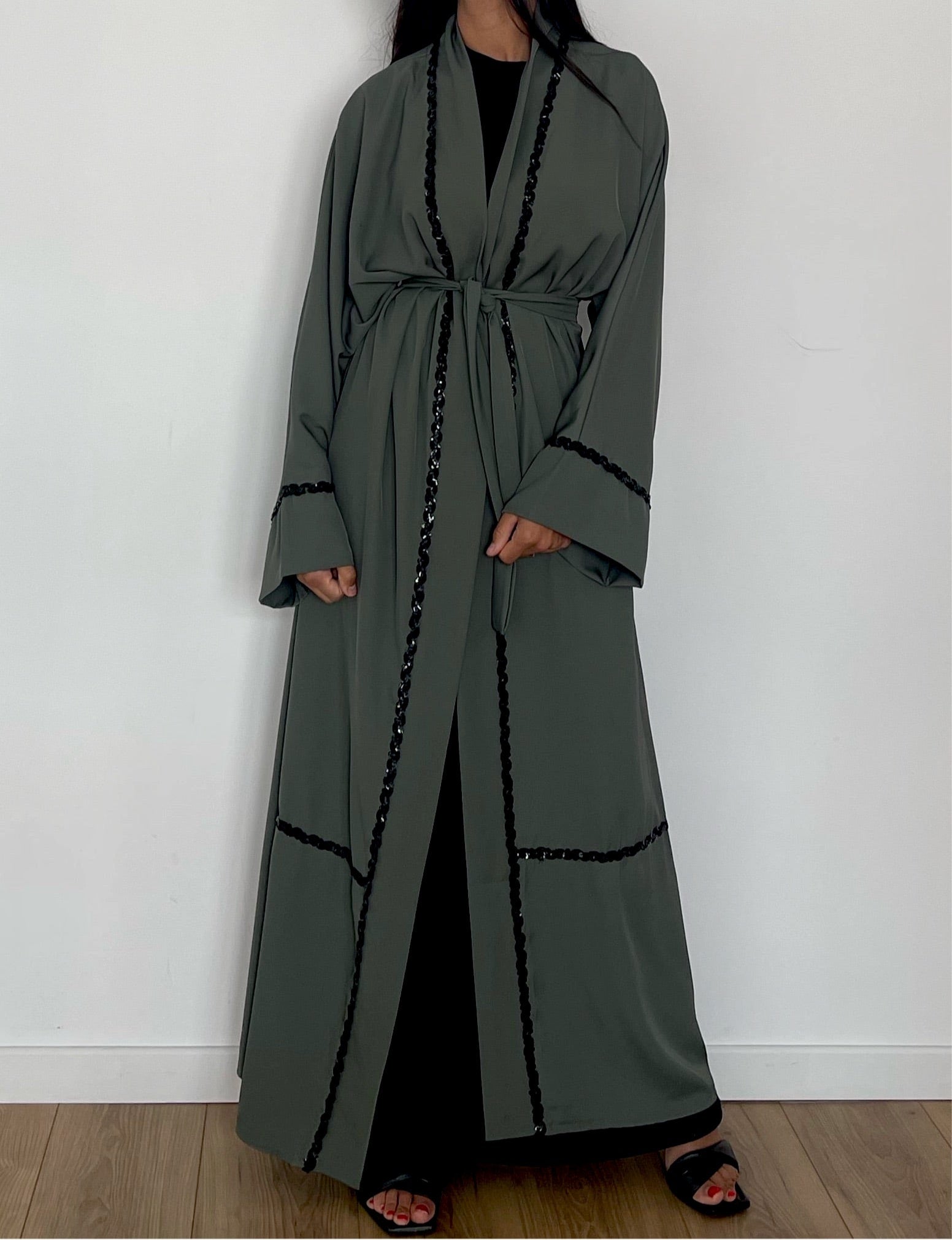 Kimono femme vert forêt avec accents noirs